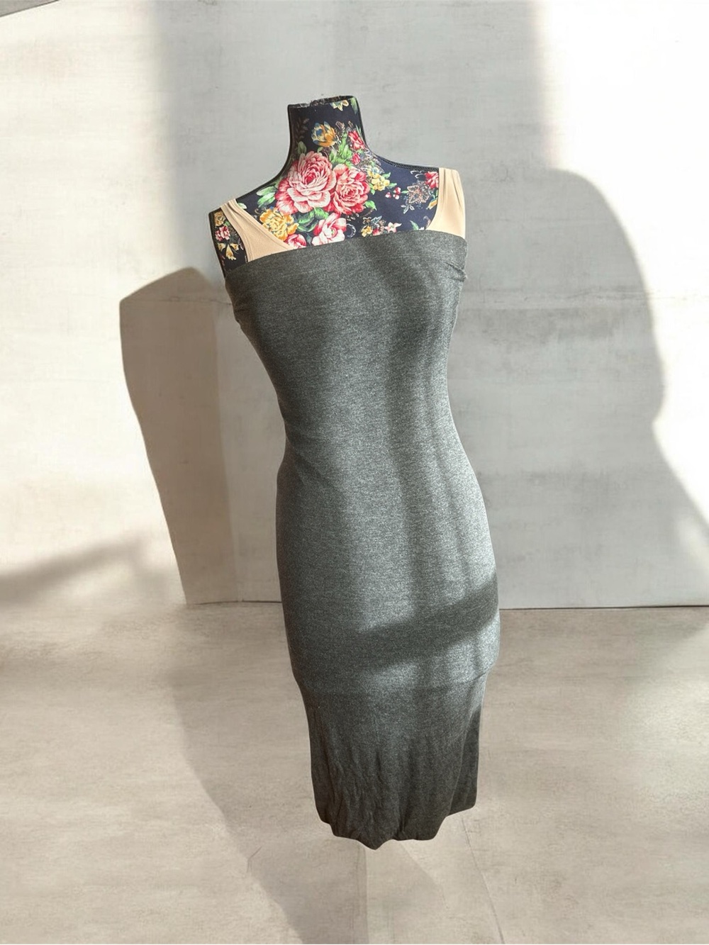 Necessary Clothing Gray Strapless Bodycon Tube Dress Size S Flat Pit to Pit 15.5